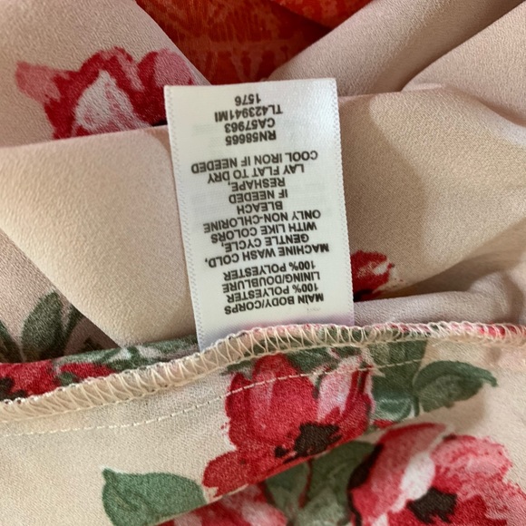 Leith Nordstrom NWT Floral Peplum Wrap Top Medium - Picture 8 of 8